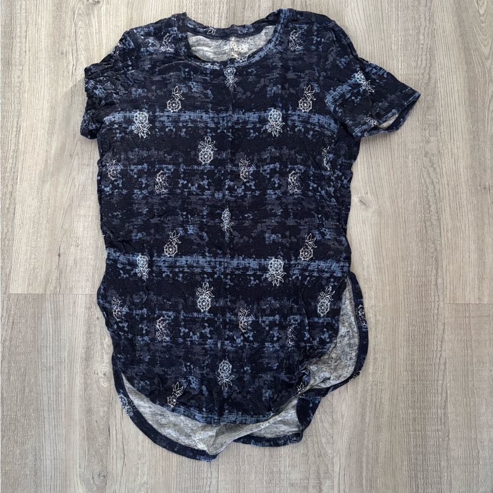 Navy short sleeve with dream catcher design
